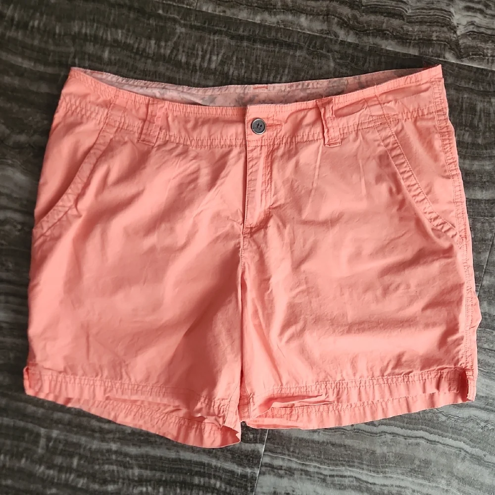Columbia coral orange cotton shorts Size 10